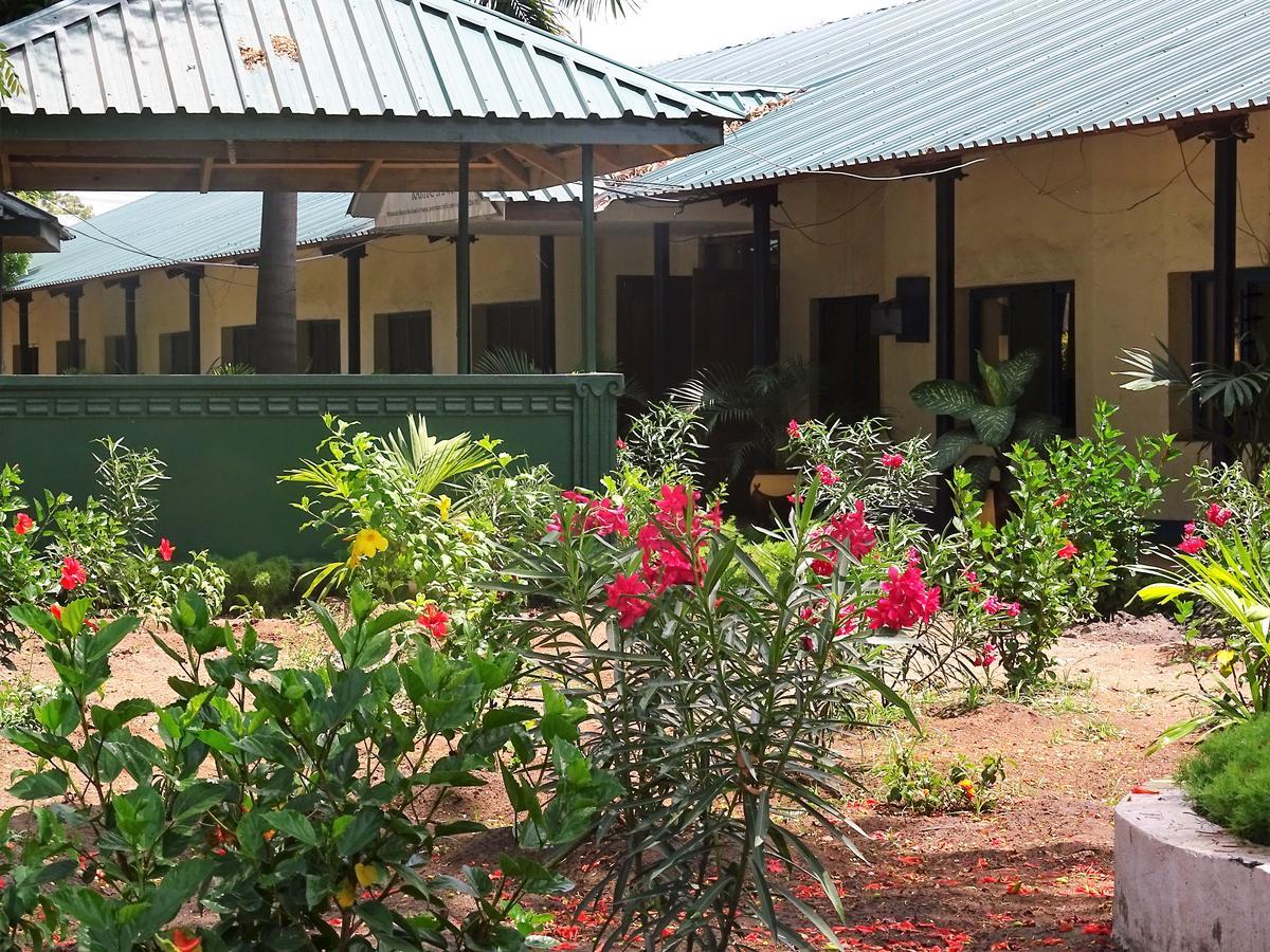 Mgulani Lodge Hotel ดาร์เอสซาลาม ภายนอก รูปภาพ