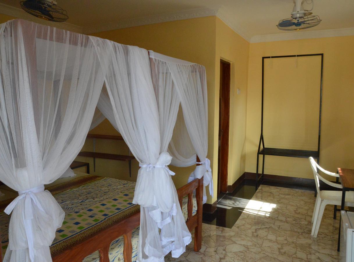 Mgulani Lodge Hotel ดาร์เอสซาลาม ภายนอก รูปภาพ