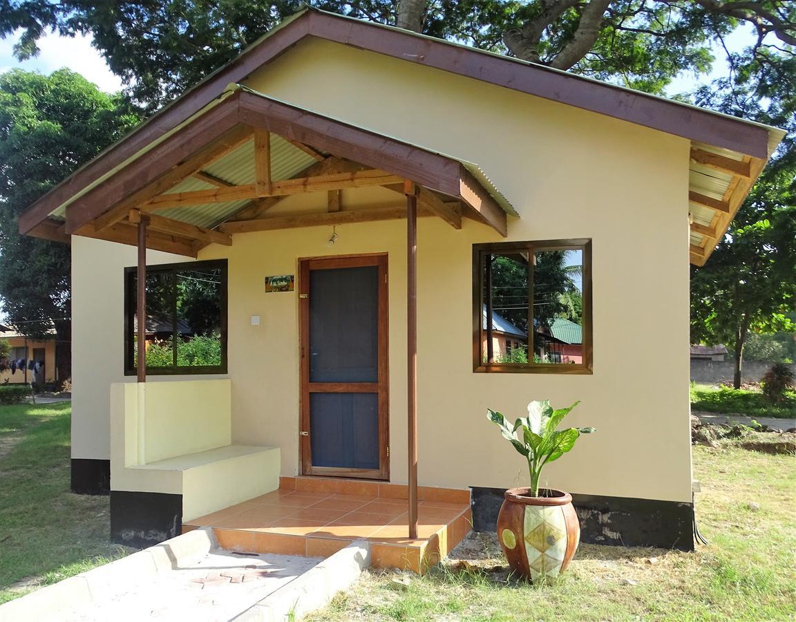 Mgulani Lodge Hotel ดาร์เอสซาลาม ภายนอก รูปภาพ
